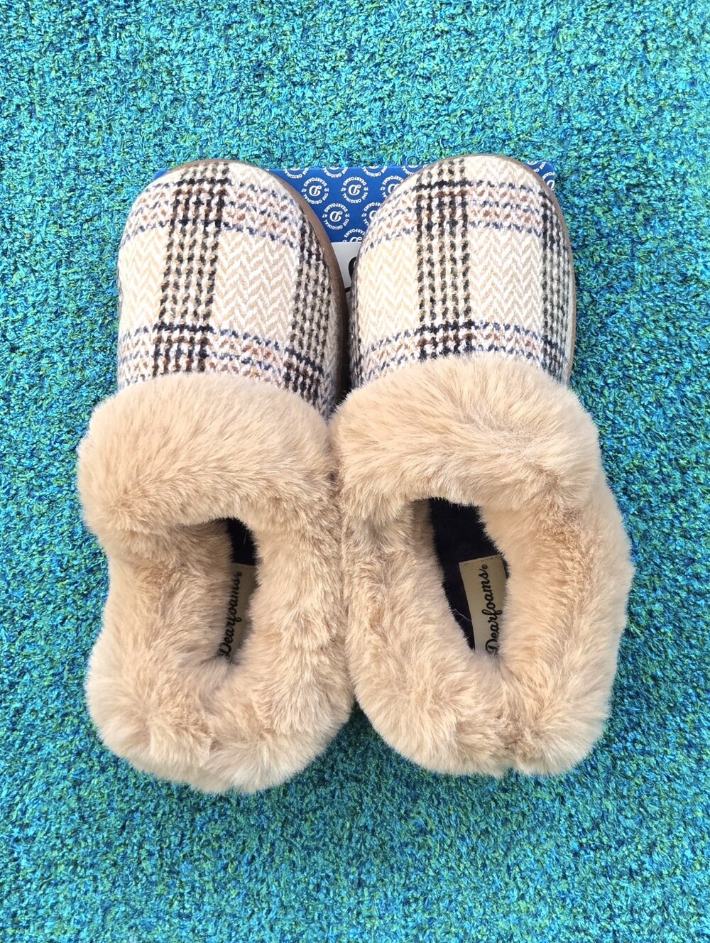 Dearfoams Faux Fur Tan Slide Slippers - Size Small